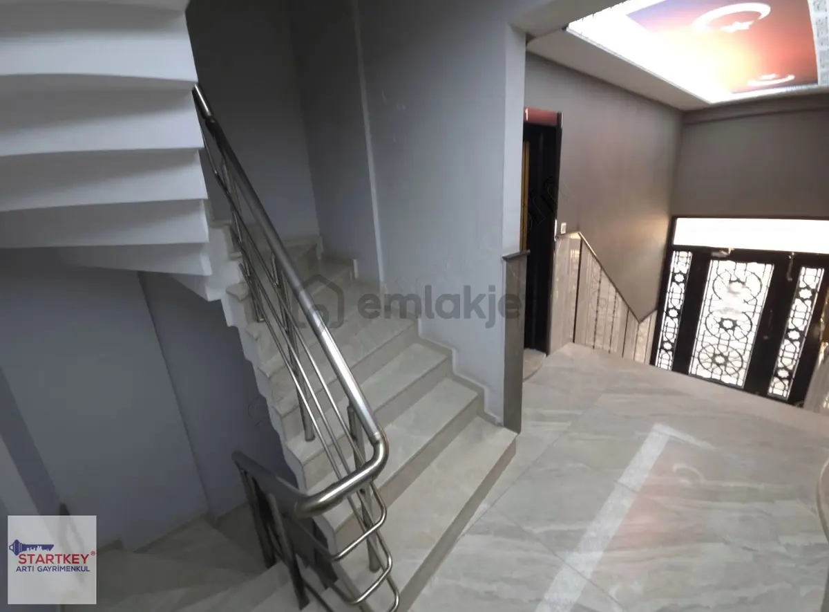 Karşıyaka Şemiklerde Kiralık 1+1 Daire - 6