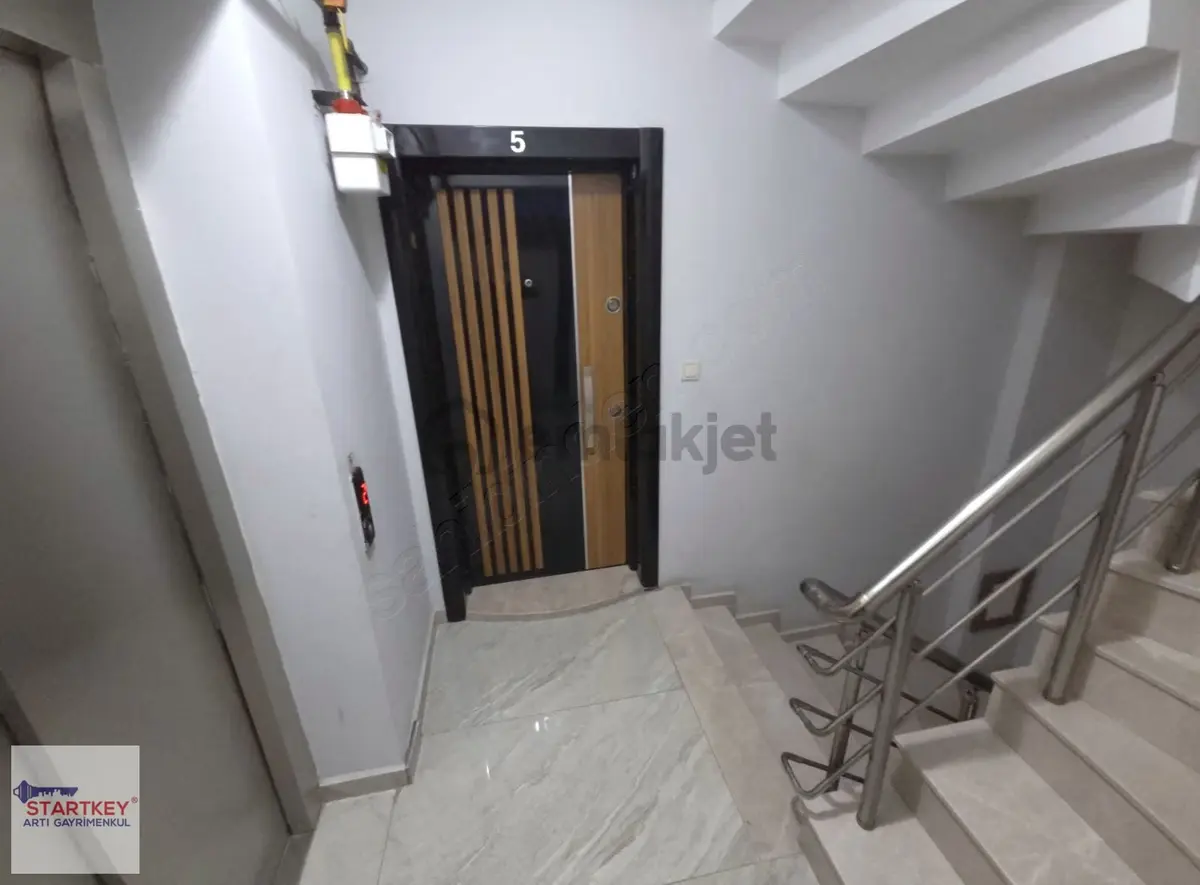 Karşıyaka Şemiklerde Kiralık 1+1 Daire - 8