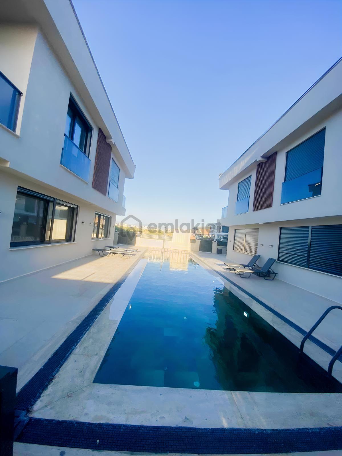 Efeler Mh. Eşyalı Lüx 3+1 Triplex - 42