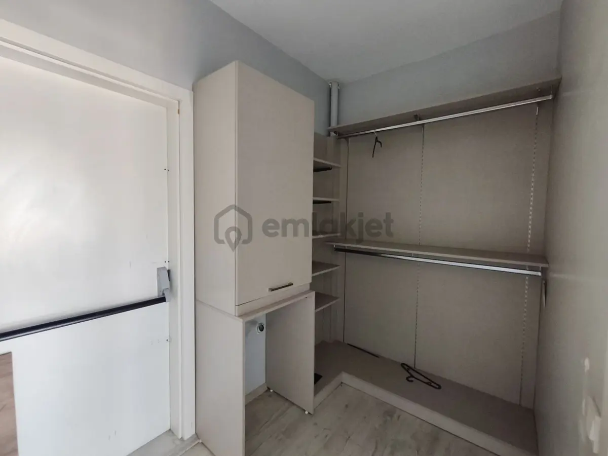 Gürselpaşa Da 2+1 Üç Cephe Kombili Daire - 12