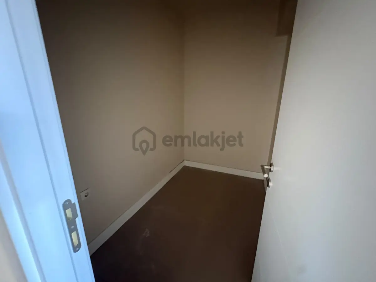 | Sinpaş Altınoran | 4,5+1 | Kiralık Daire | - 16