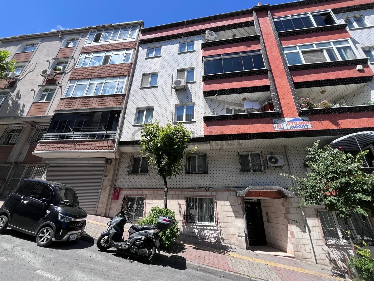 Hürriyet Başaran Caddesinde Satılık 3+1 Bahçeli Yüksek Giriş