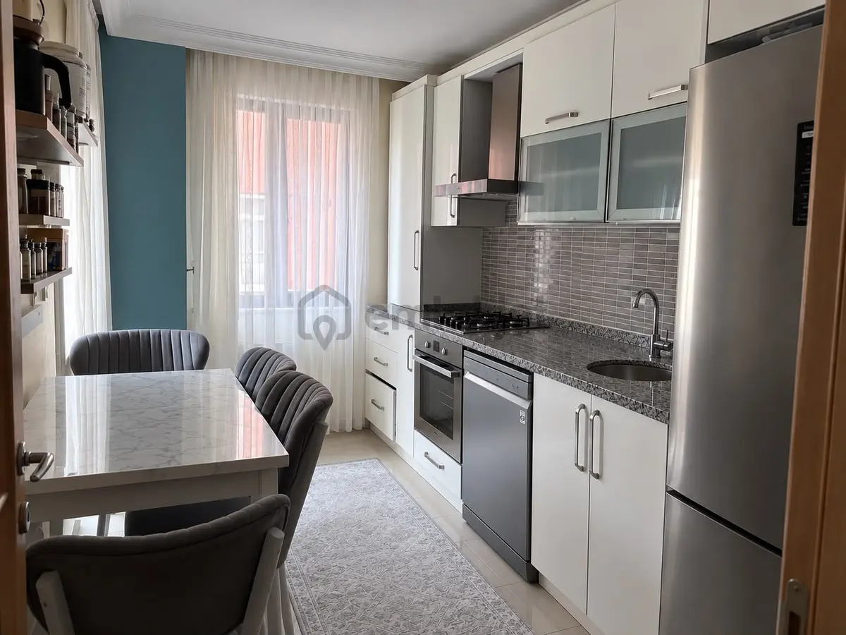 Pendik Esenler'de, Merkezi Konumda, 3. Kat 2+1 Daire - 9