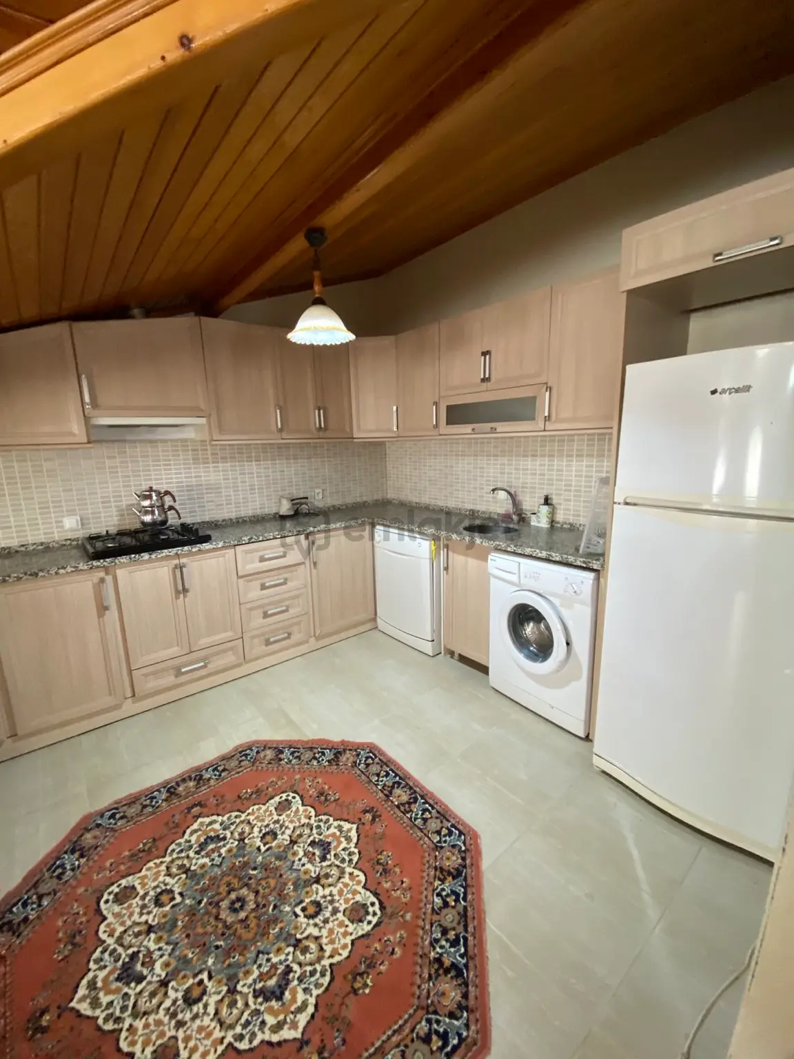 Menteşeoğlu Mahallesinde Eşyalı Kiralık 3+1 Daire - 5