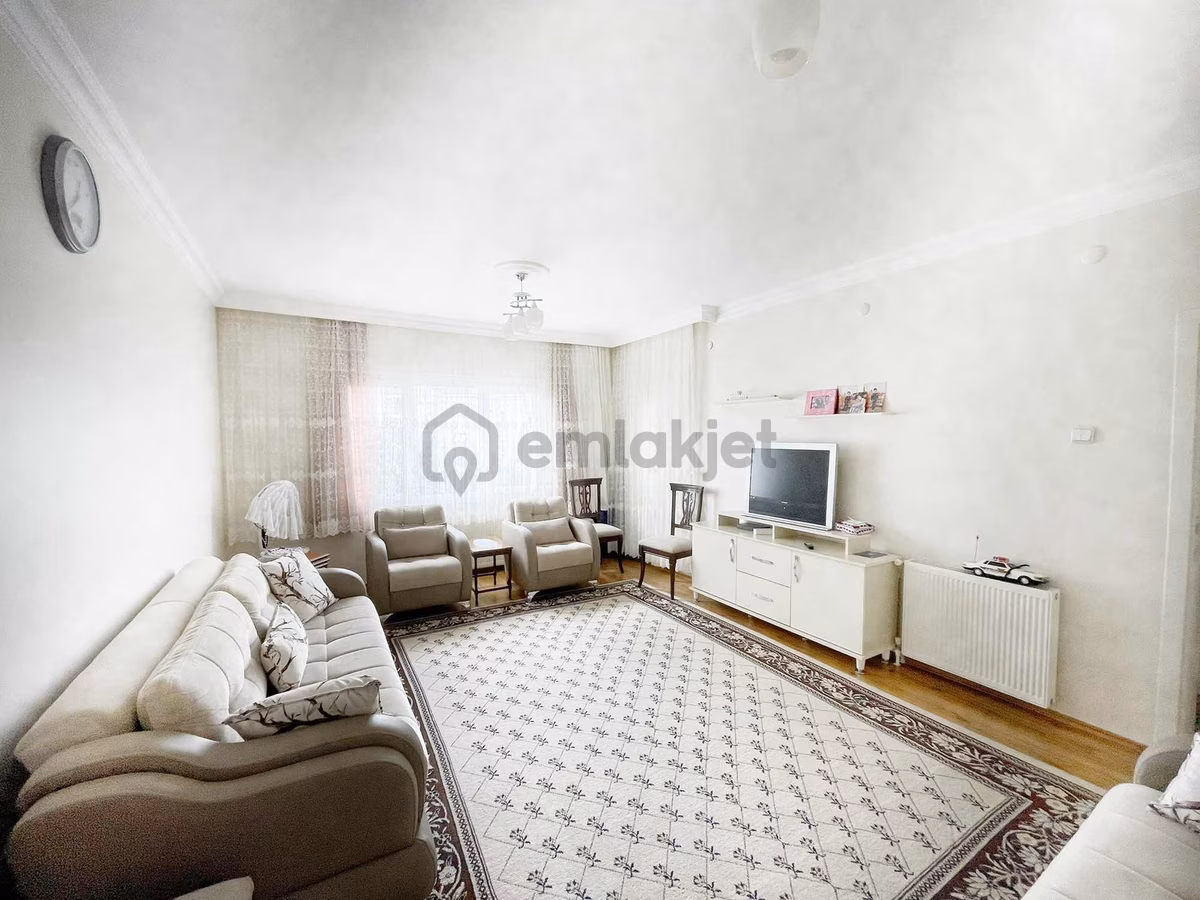 Buca Karanfil Mah Arakat Geniş 3+1 Cift Cephe Satılık Daire - 14