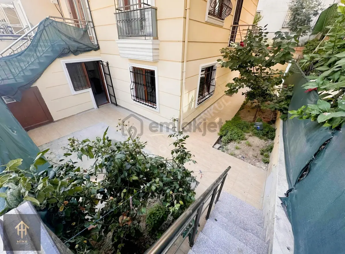 Müsatakil 80 M2 Bahçesi Mevcut 2+1 Ön Cephe