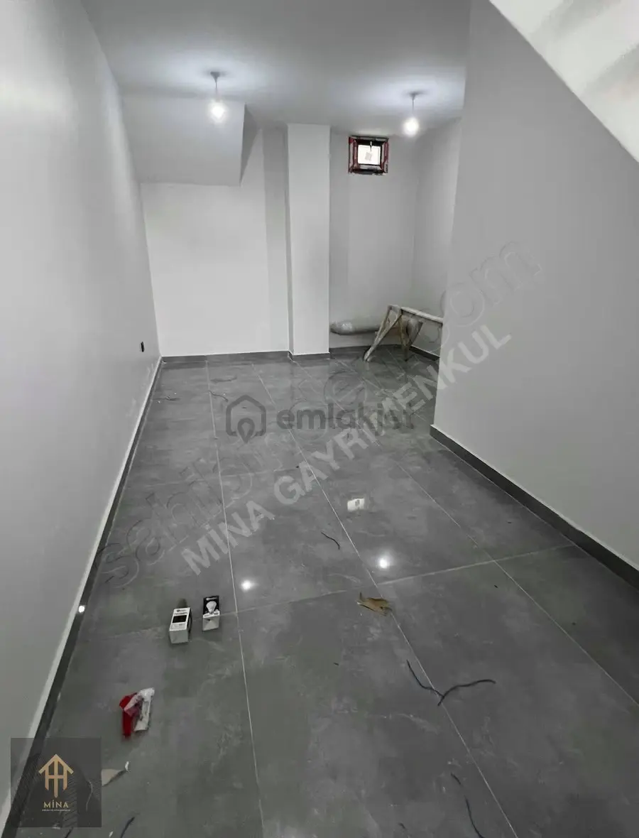 Cadde Üzeinde Sıfır Depolu Dükkan - 15