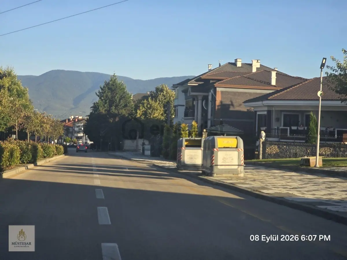 Acil Satılık 5+1 Daire Manzaralı Lüx Geniş Garajlı - 8