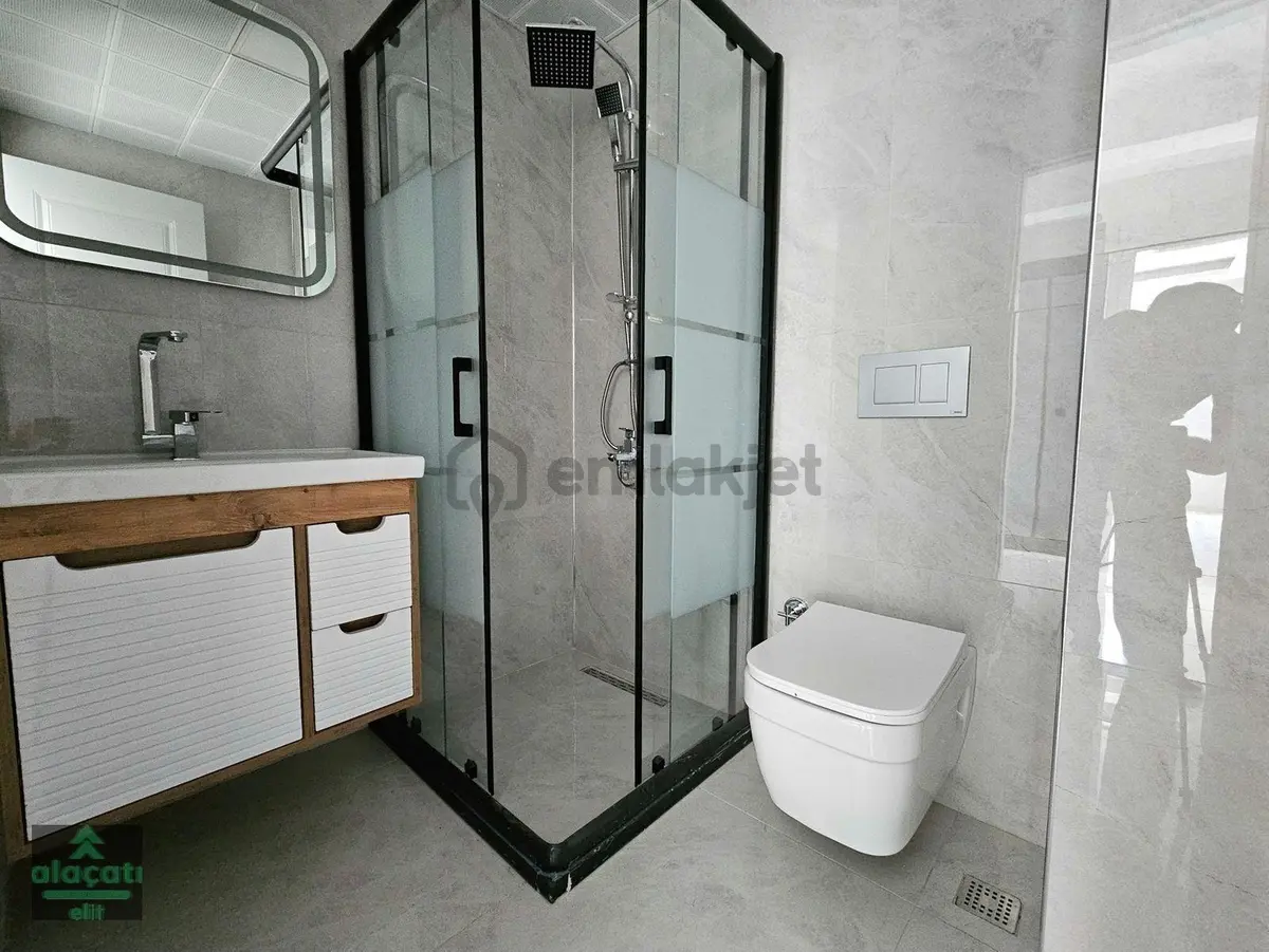 İncek Taşpınar'da Kapalı Mutfak İskan Ebeveyn Banyo Satılık 4+1 - 9