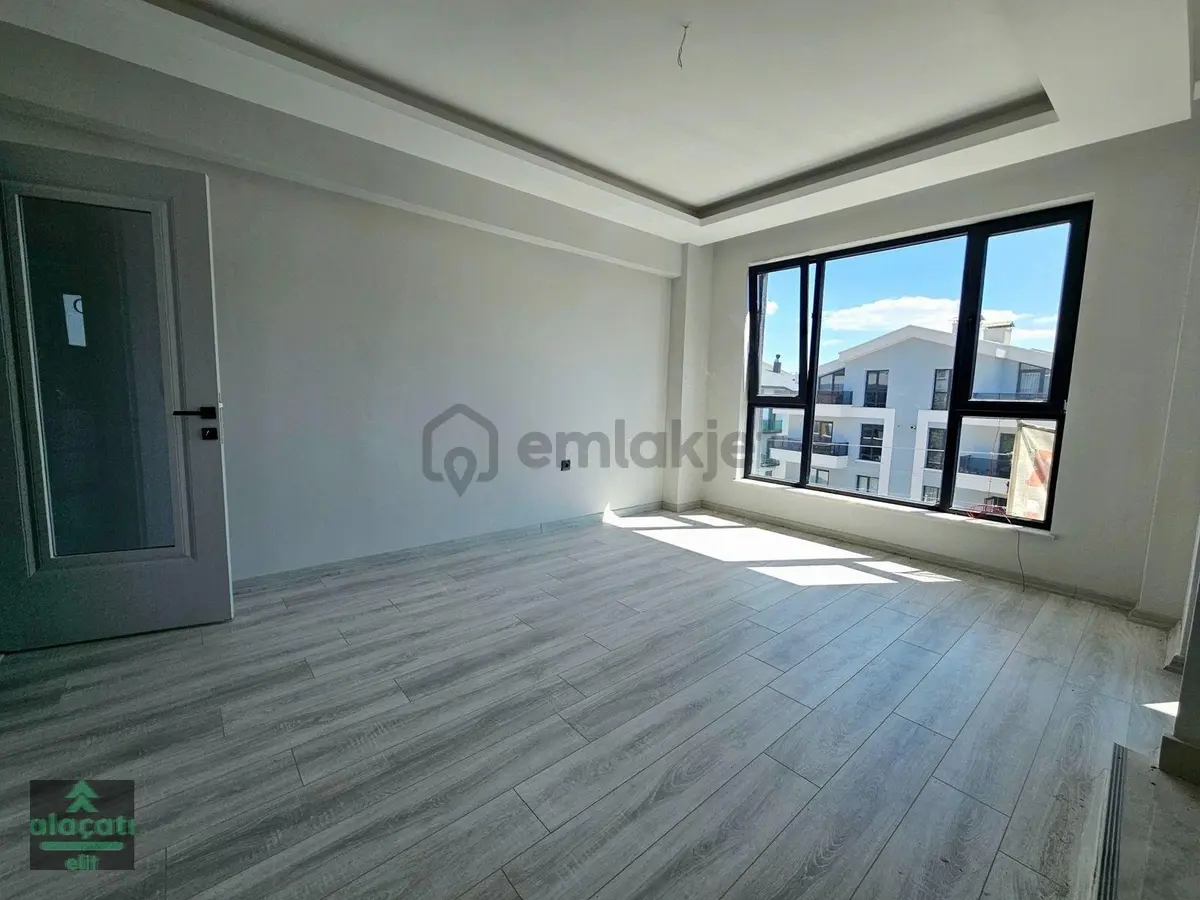 İncek Taşpınar'da Kapalı Mutfak İskan Ebeveyn Banyo Satılık 4+1 - 2