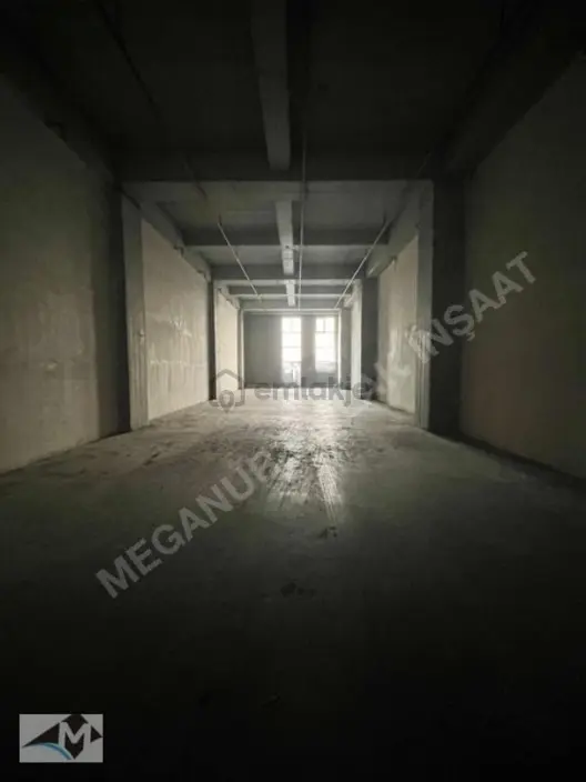 İkitelli Osb 500m2 Tır Kamyon Yaklaşır - 4