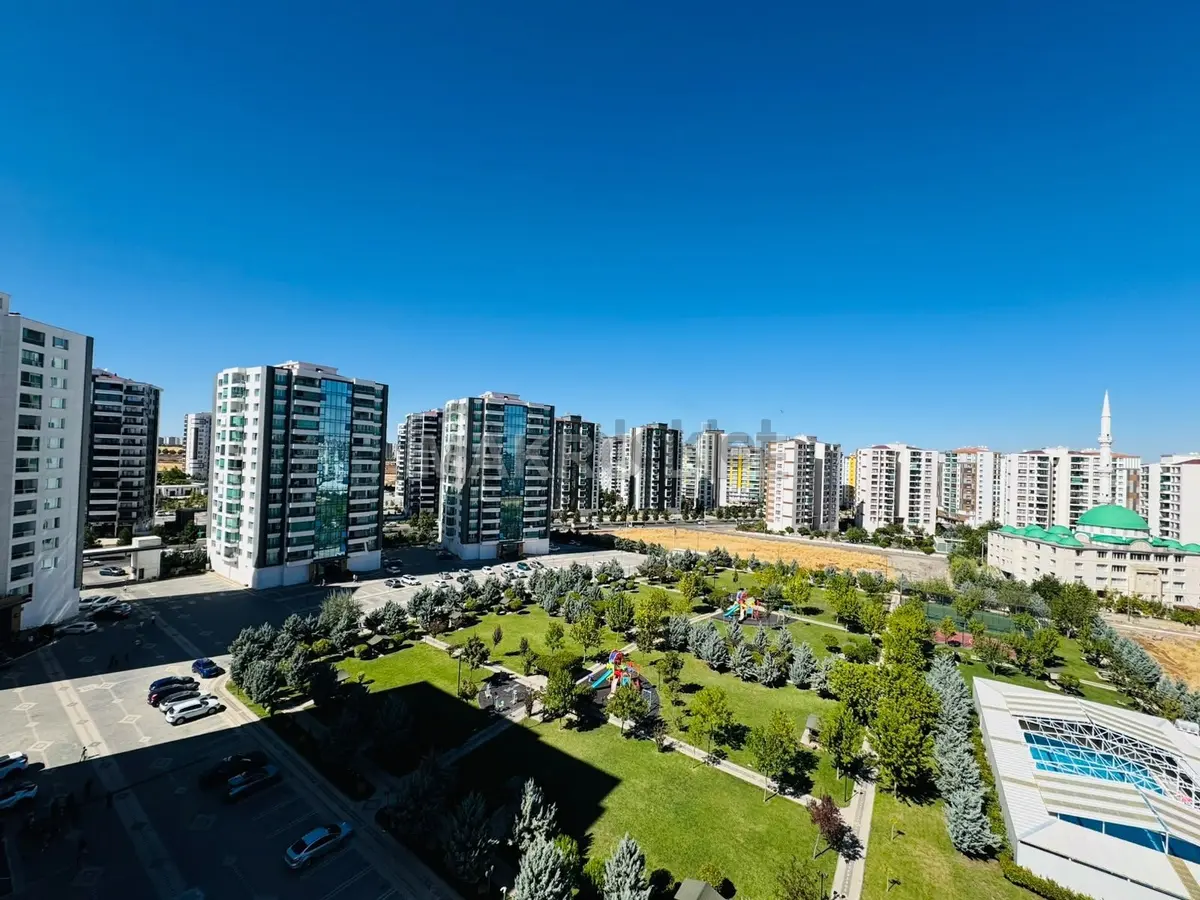 Kutay Yapı Kalitesiyle 4,5+1 Luks Daire - 34