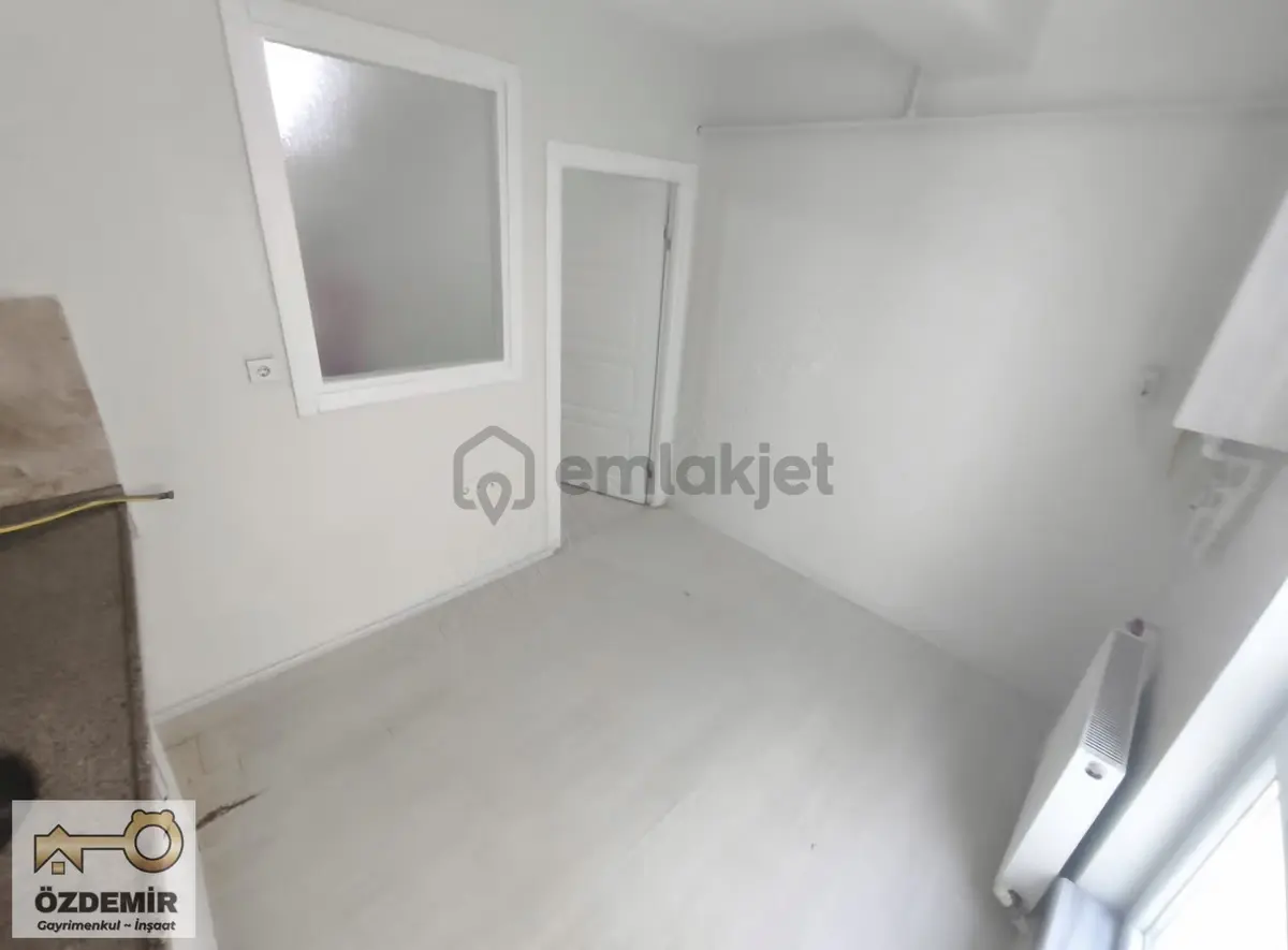 Özdemir'den Sütlüce Mah Kiralık 1+1 Daire - 6