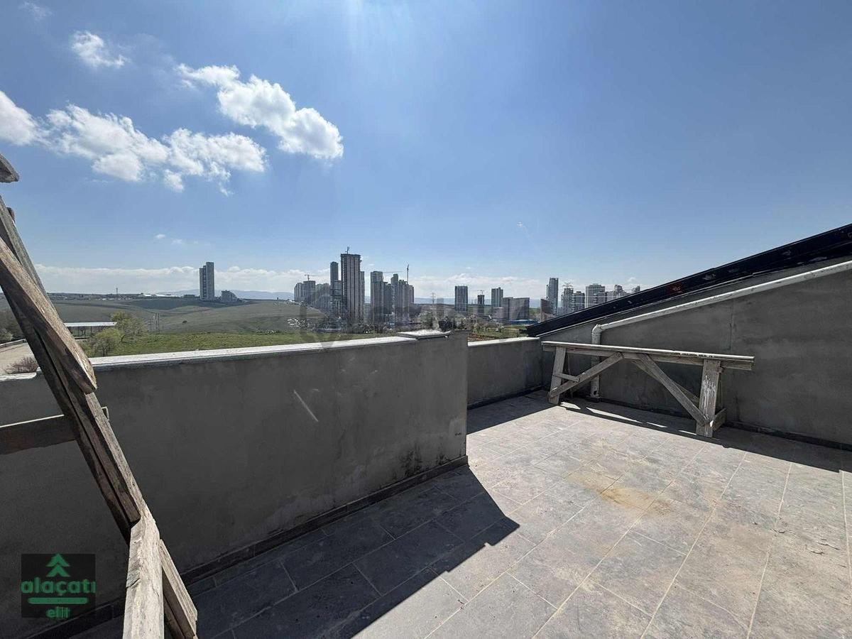 Alaçatı'dan Teraslı Dubleks 2+1 Kiralık Daire - 25