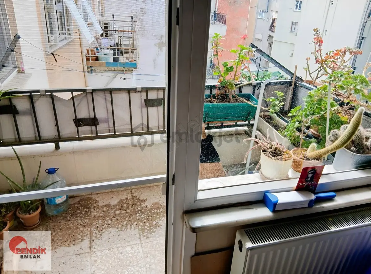 Pendik Çarşı Merkezde Satılık 3+1 Daire. - 14