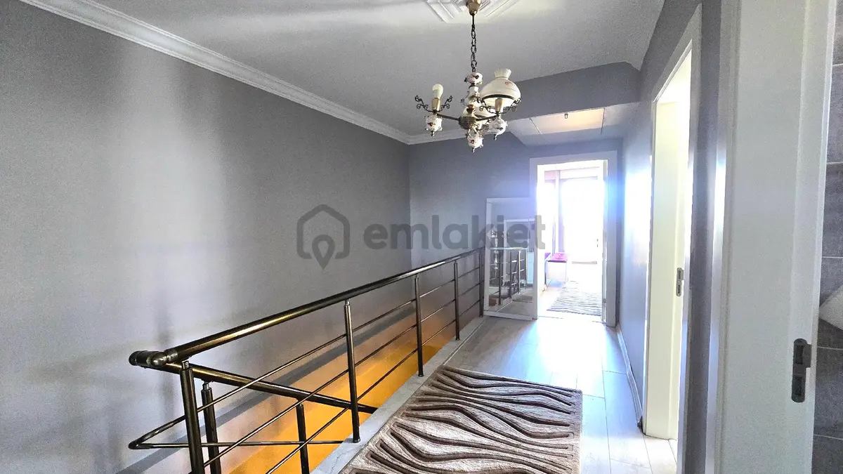 Villakent'te 3+2 Havuzlu Villa - 17