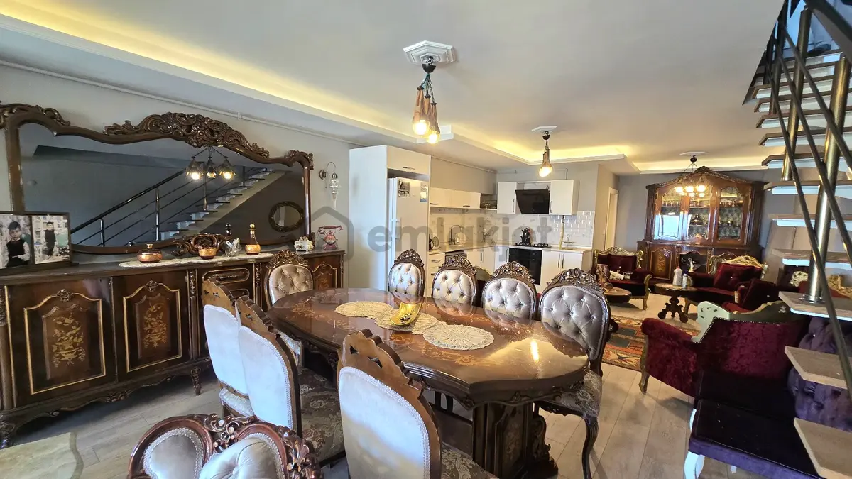 Villakent'te 3+2 Havuzlu Villa - 25
