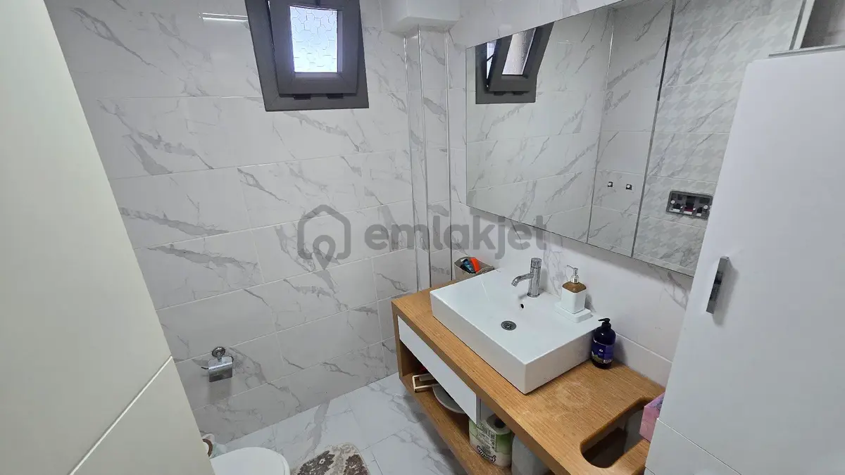 Villakent'te 3+2 Havuzlu Villa - 11