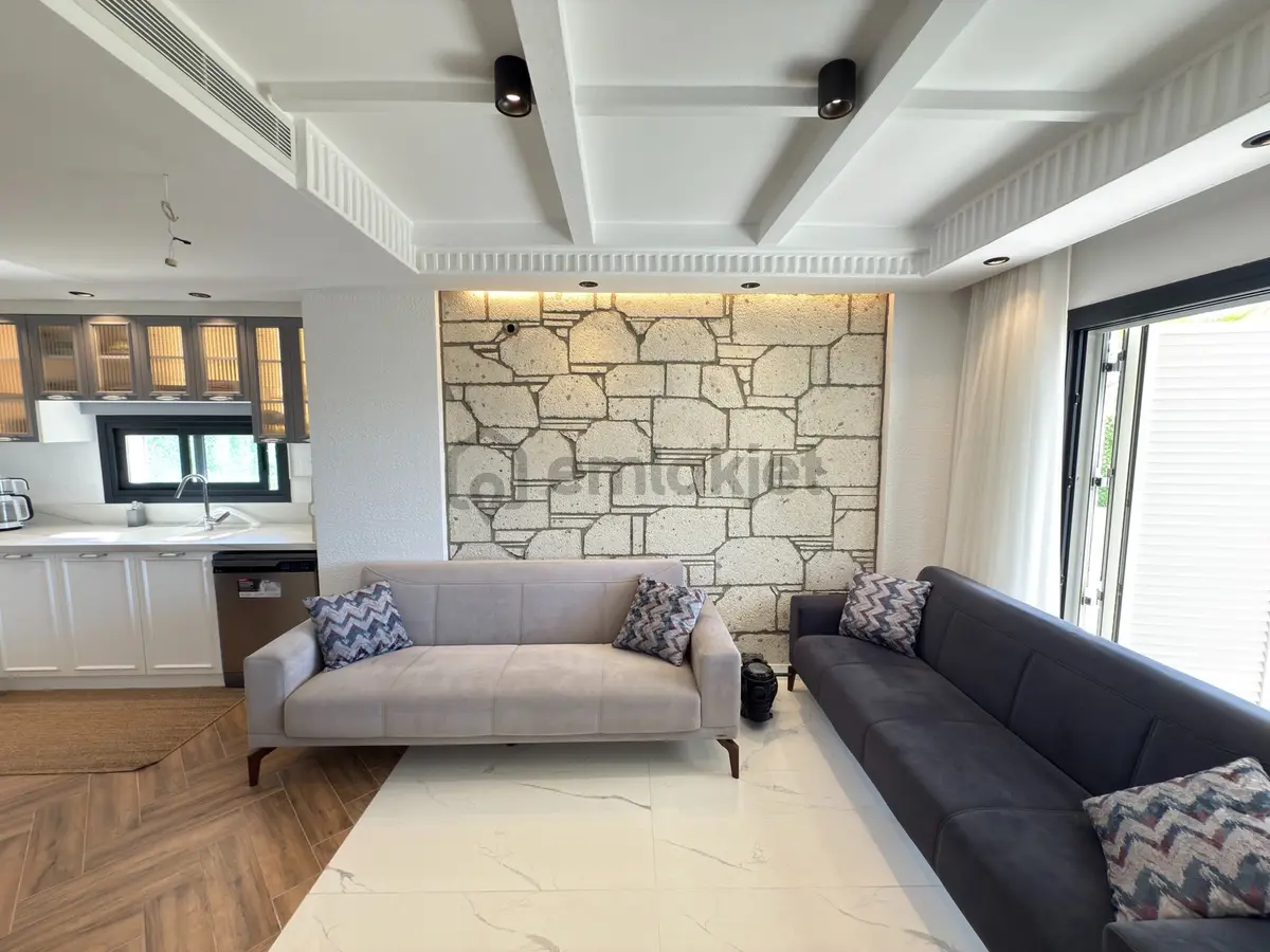 Kuşadası Soğucakta 4+1 Trıplex Eşyalı Vılla - 8