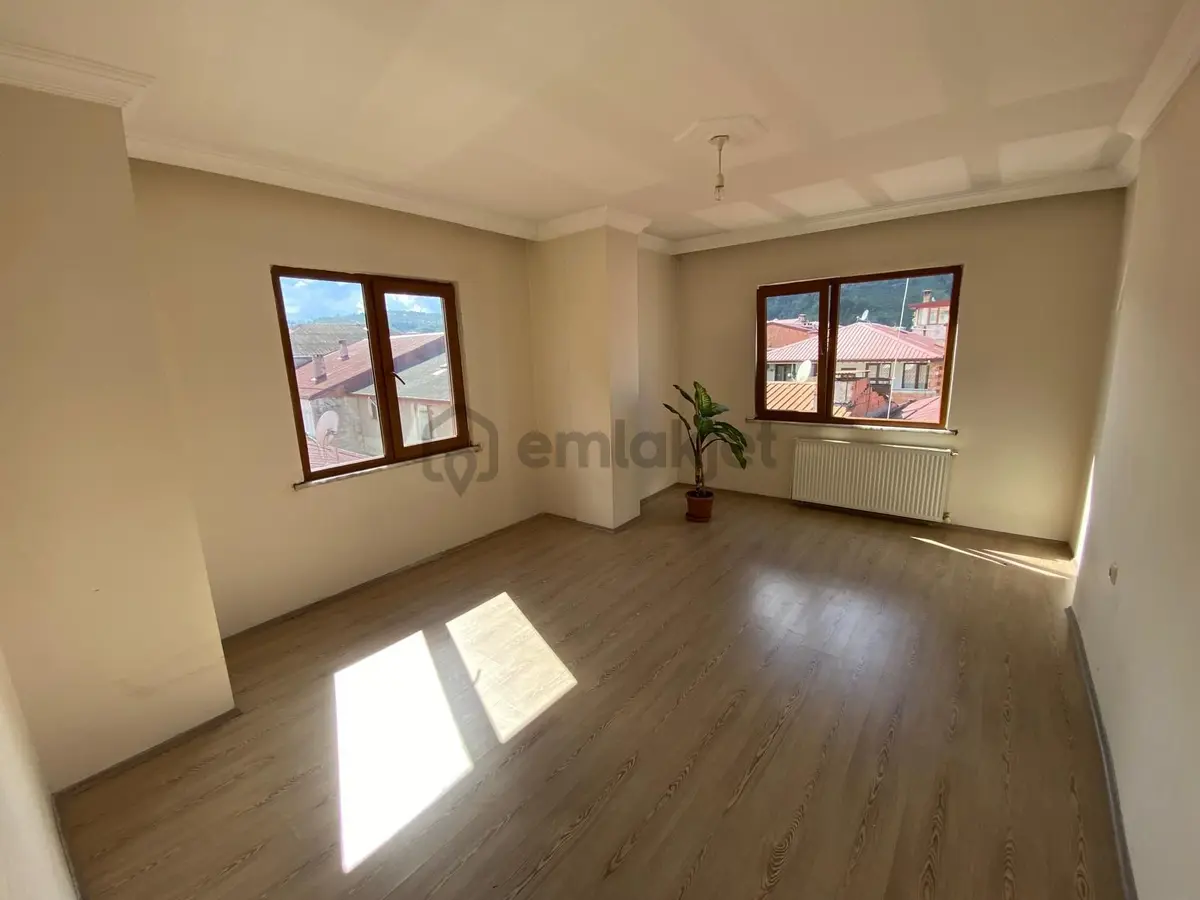 Trabzon Araklı Merkez'de Kiralık Daire - 5