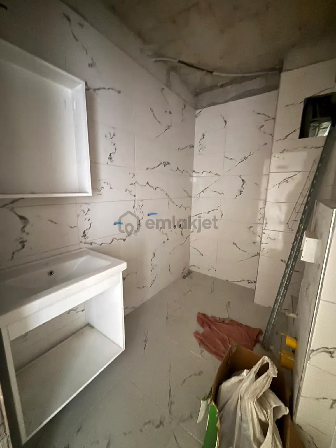 Başakşehir Güvercintepe’de Satılık 2+1 Ara Kat | 85 M² | - 7