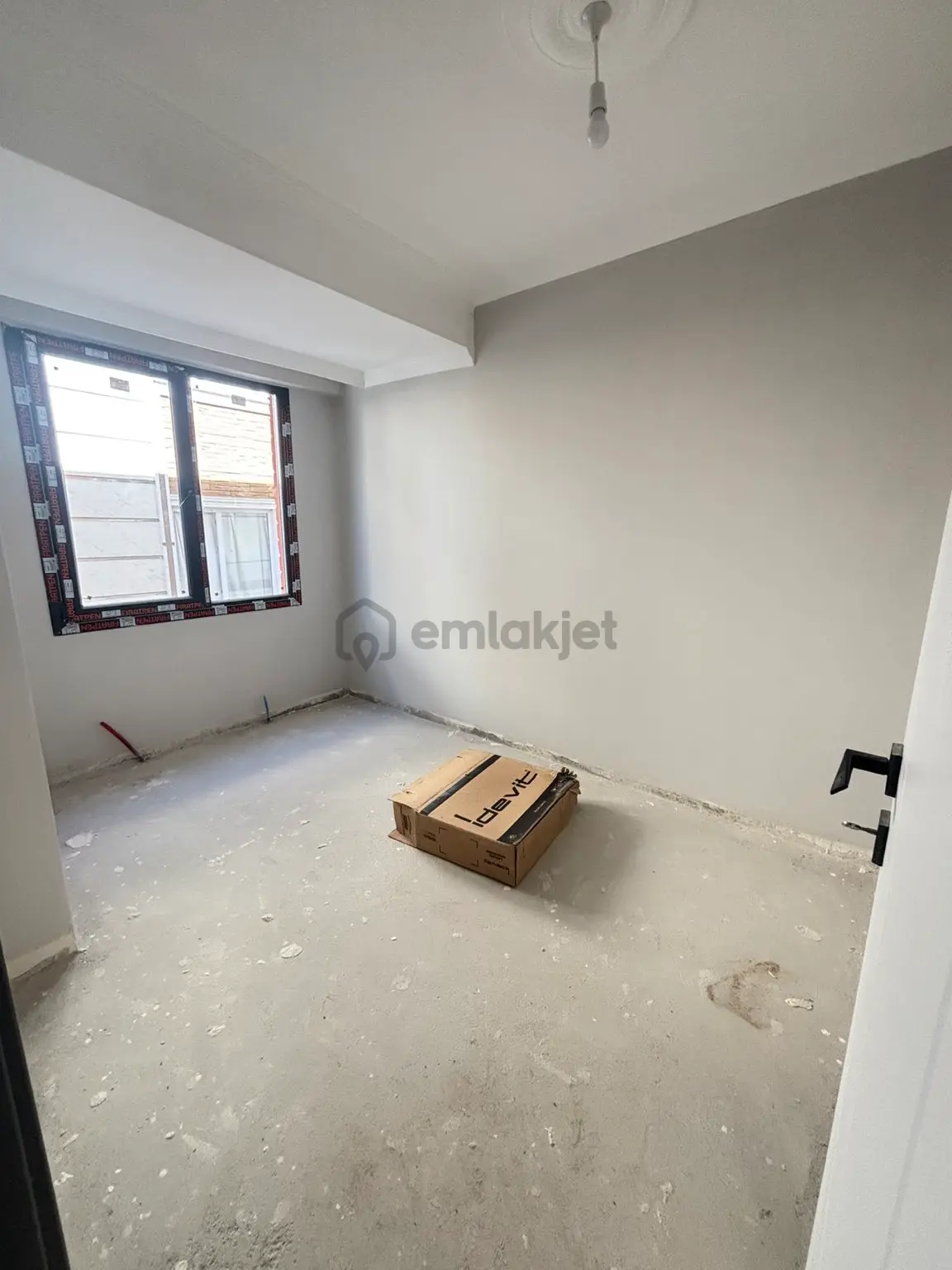 Başakşehir Güvercintepe’de Satılık 2+1 Ara Kat | 85 M² | - 10