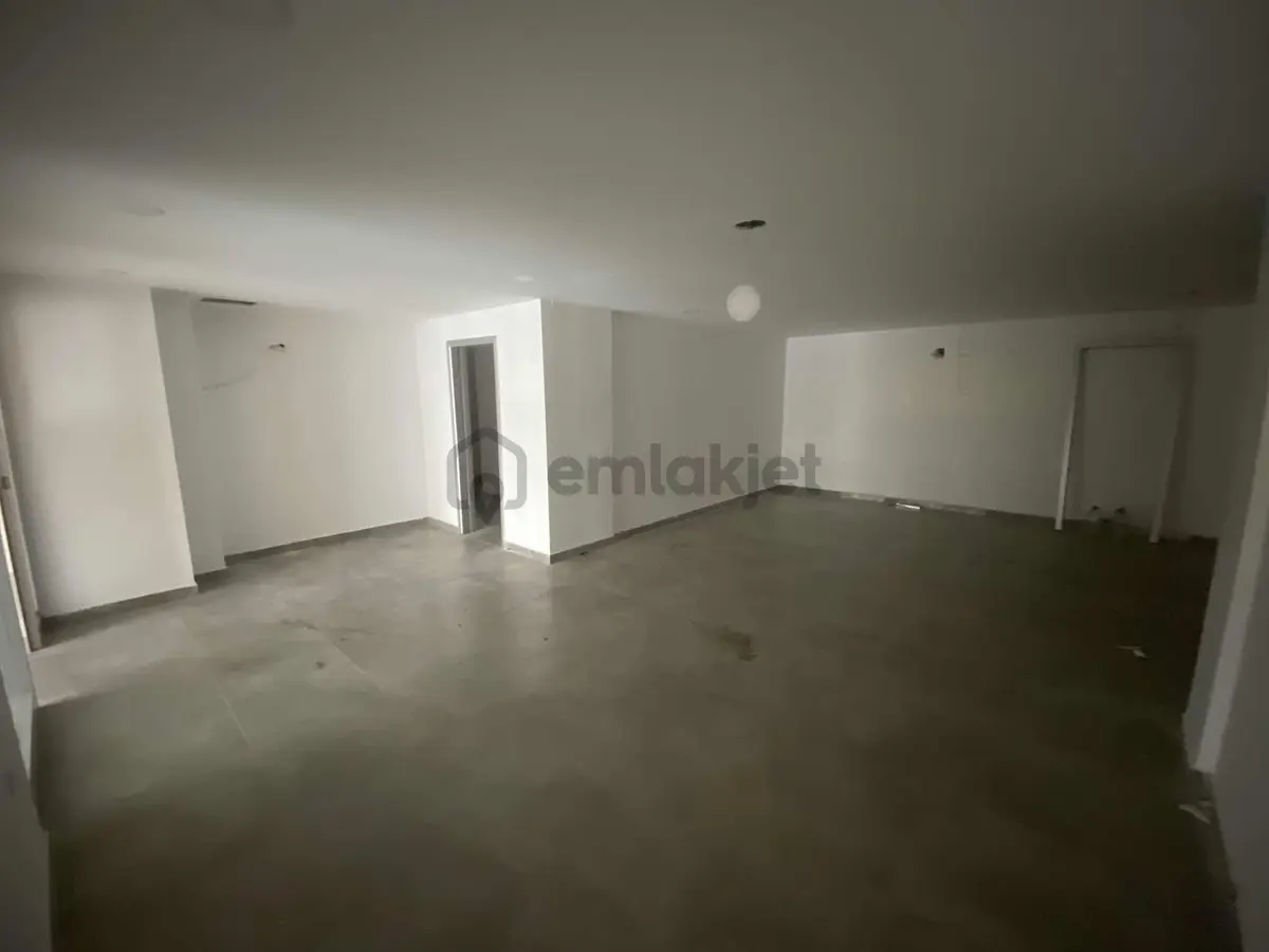 Revizyon Plazadan Canikte Kiralık Dükkan - 24