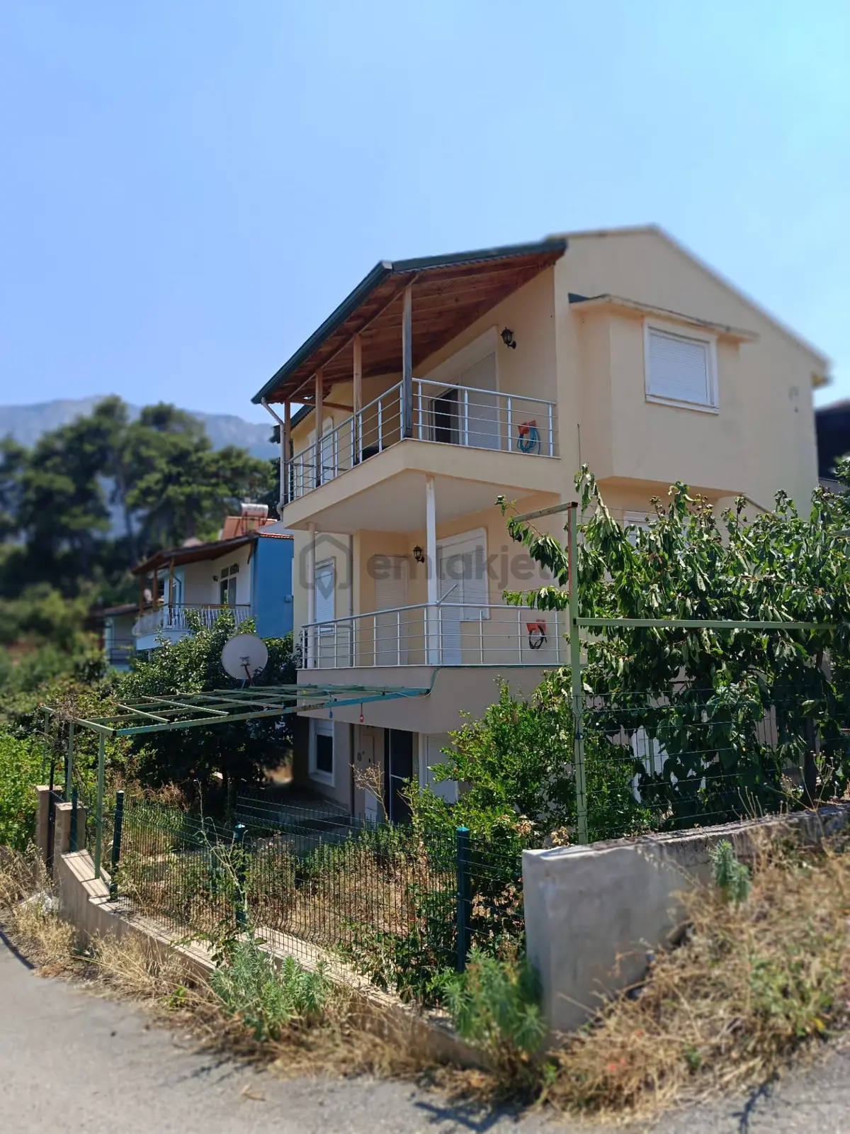 Çağlarca'da Şehir Ve Deniz Manzaralı Satılık Villa - 3
