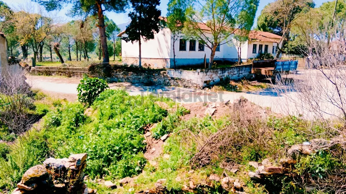 700m Köşe Başı İmarlı Arsa Köy İçinde - 16
