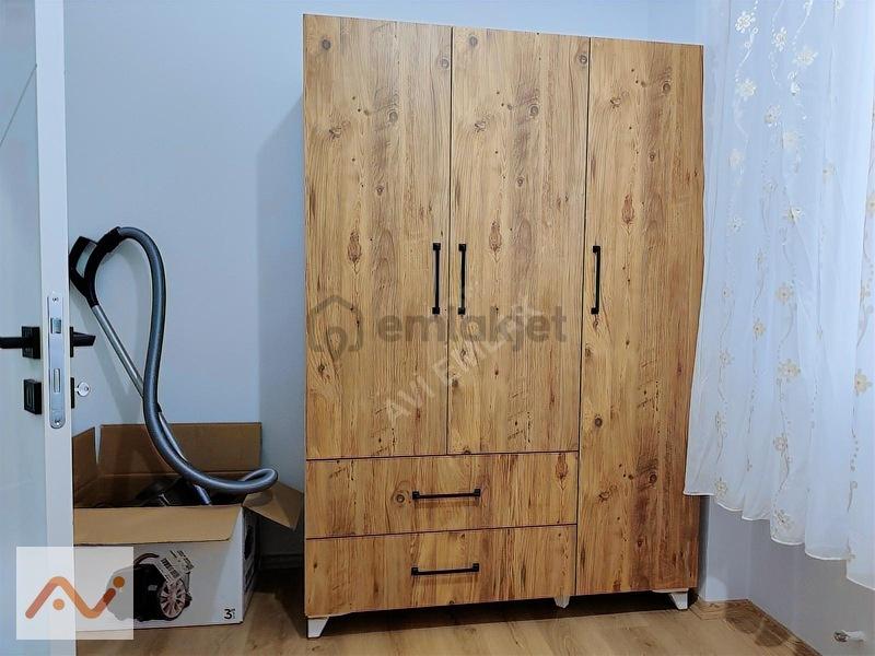 Kırcaali Cad. Merkezi Konumda 1+1 Eşyalı Daire - 10