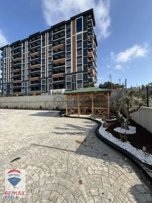 Remax Murat Çırak Havuzlu Site Satılık 1+1 Daire - 24