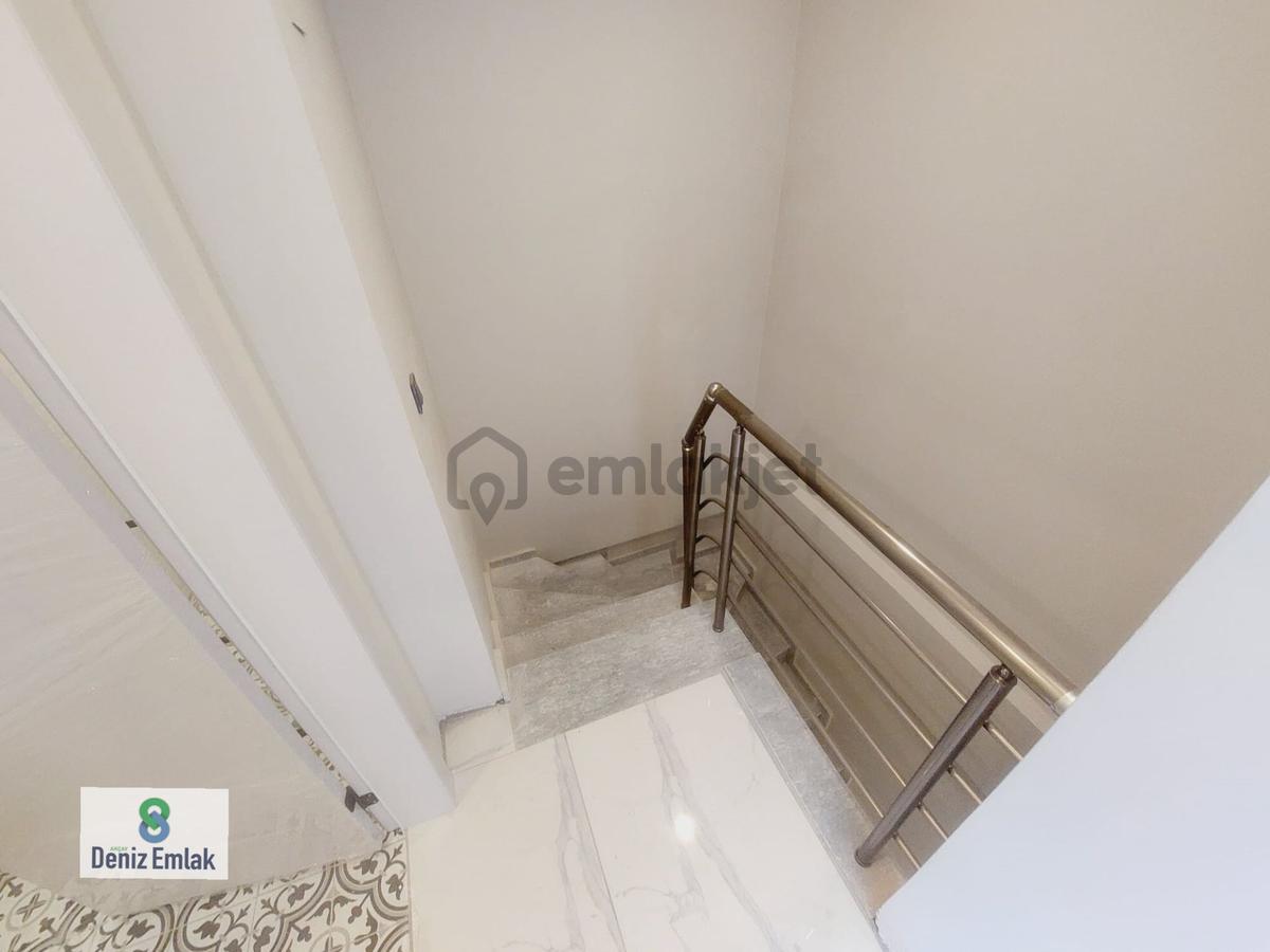 ∞ Deniz Den ∞ Edremit Altınkum'da Geniş Teraslı Satılık 2+1 Çatı Dubleks - 30