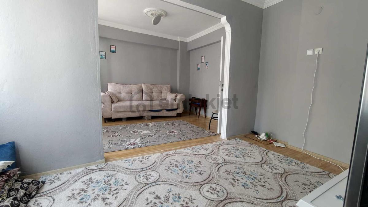 Gemlik Kayhanda Yenilenmiş 2+1 Ara Kat - 7