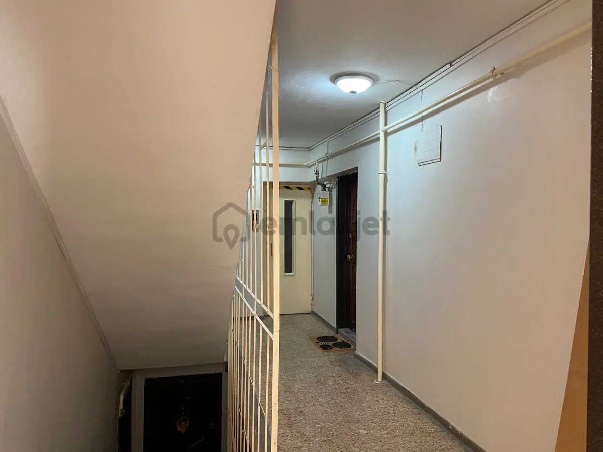 Bornova M.kemal Caddesinde Kiralık 3+1 Daire - 32