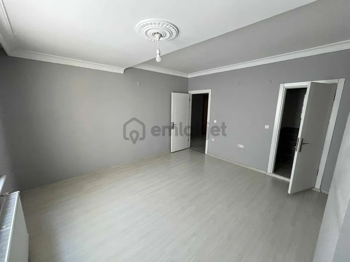 Esenyurt Da Kiralık 3+1 - 4