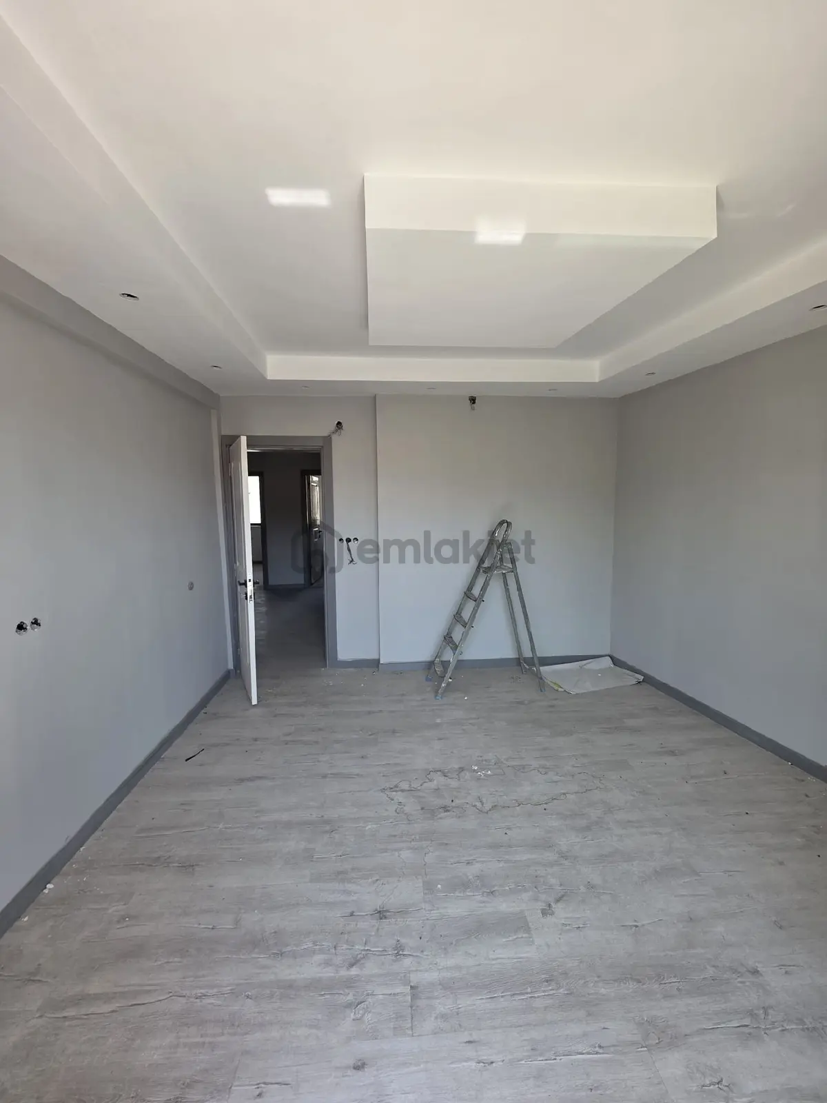 Atalar'da İçi Özenle Yenilenmiş Daire - 6