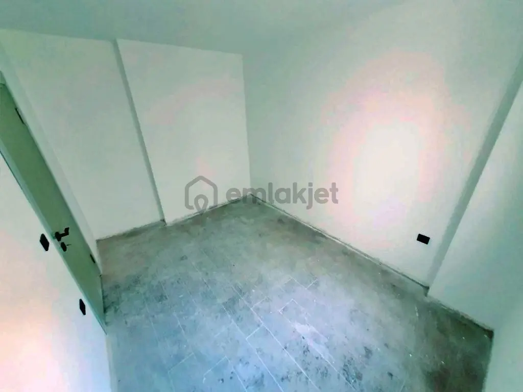Uytundan Kadıköyde Yerden Isıtma Ebeveyn Banyolu Arakat 2+1daire - 18