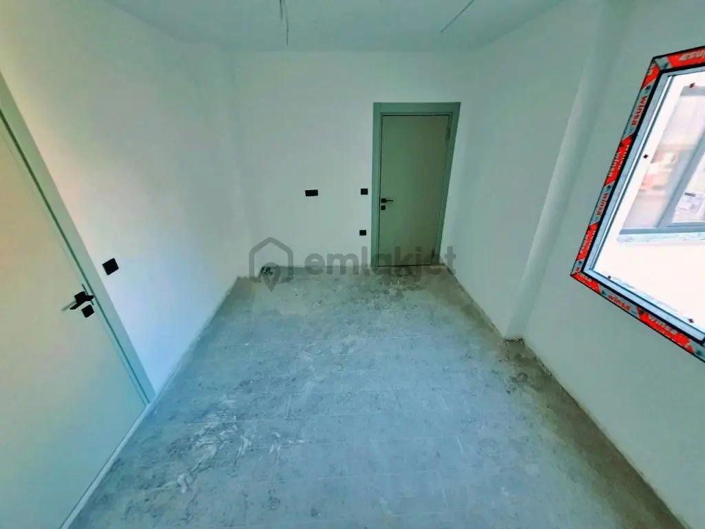 Uytundan Kadıköyde Yerden Isıtma Ebeveyn Banyolu Arakat 2+1daire - 34