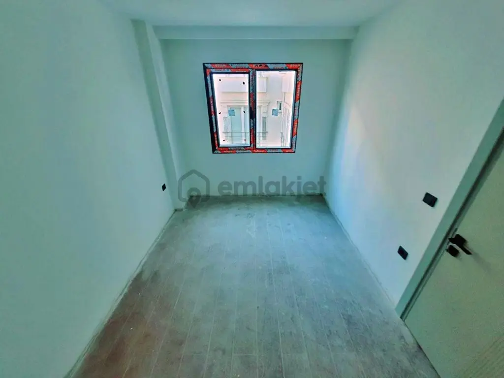 Uytundan Kadıköyde Yerden Isıtma Ebeveyn Banyolu Arakat 2+1daire - 24