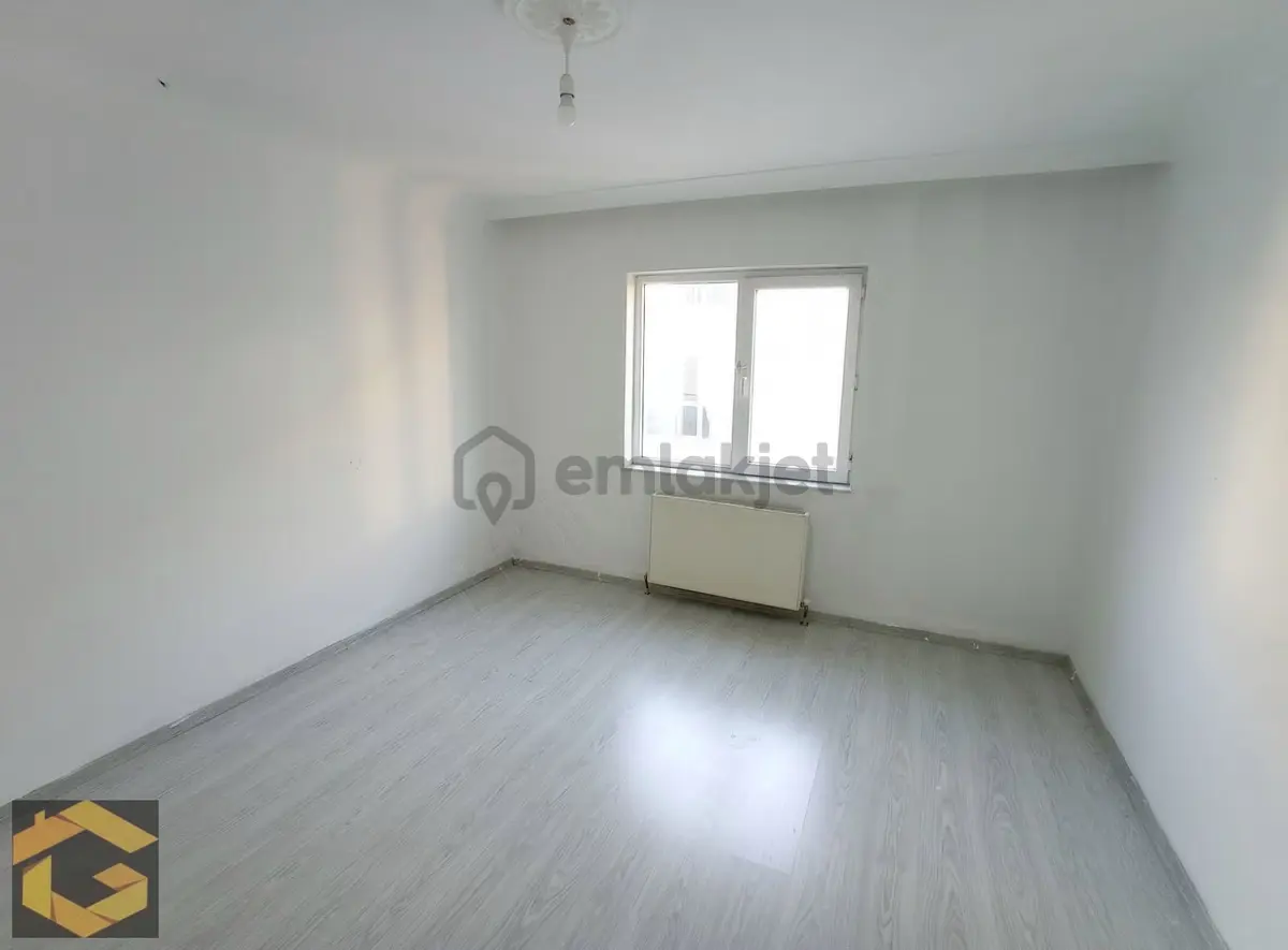 Yenikent'te 3+1 Satılık Daire - 2