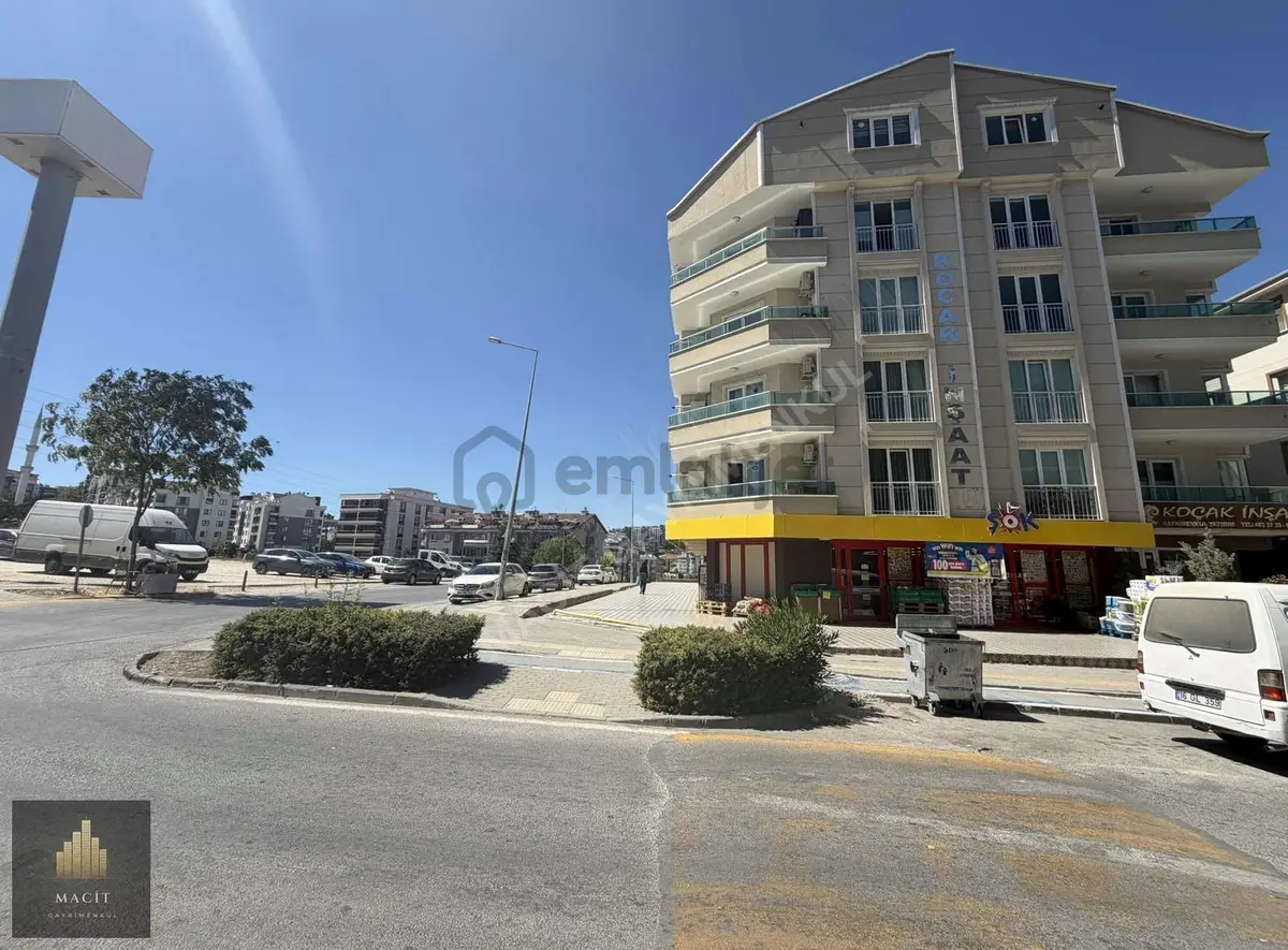 Macit'den Cevizlik Caddesi'nde Kiralık 2+1 Daire Ayrı Mutfaklı - 32