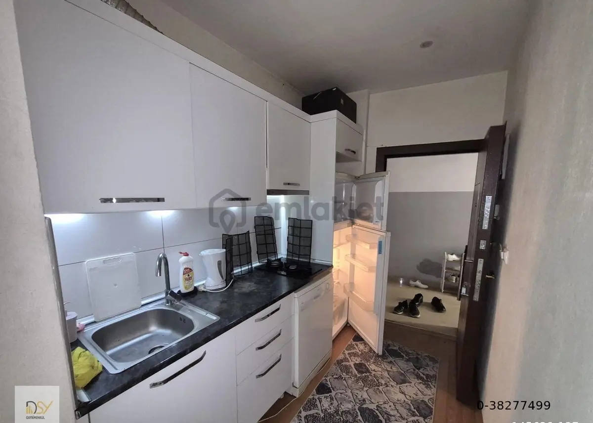 Buca Atatürk Mahallesinde Kiralık 1+1 Çift Klimalı Eşyalı Ev - 9