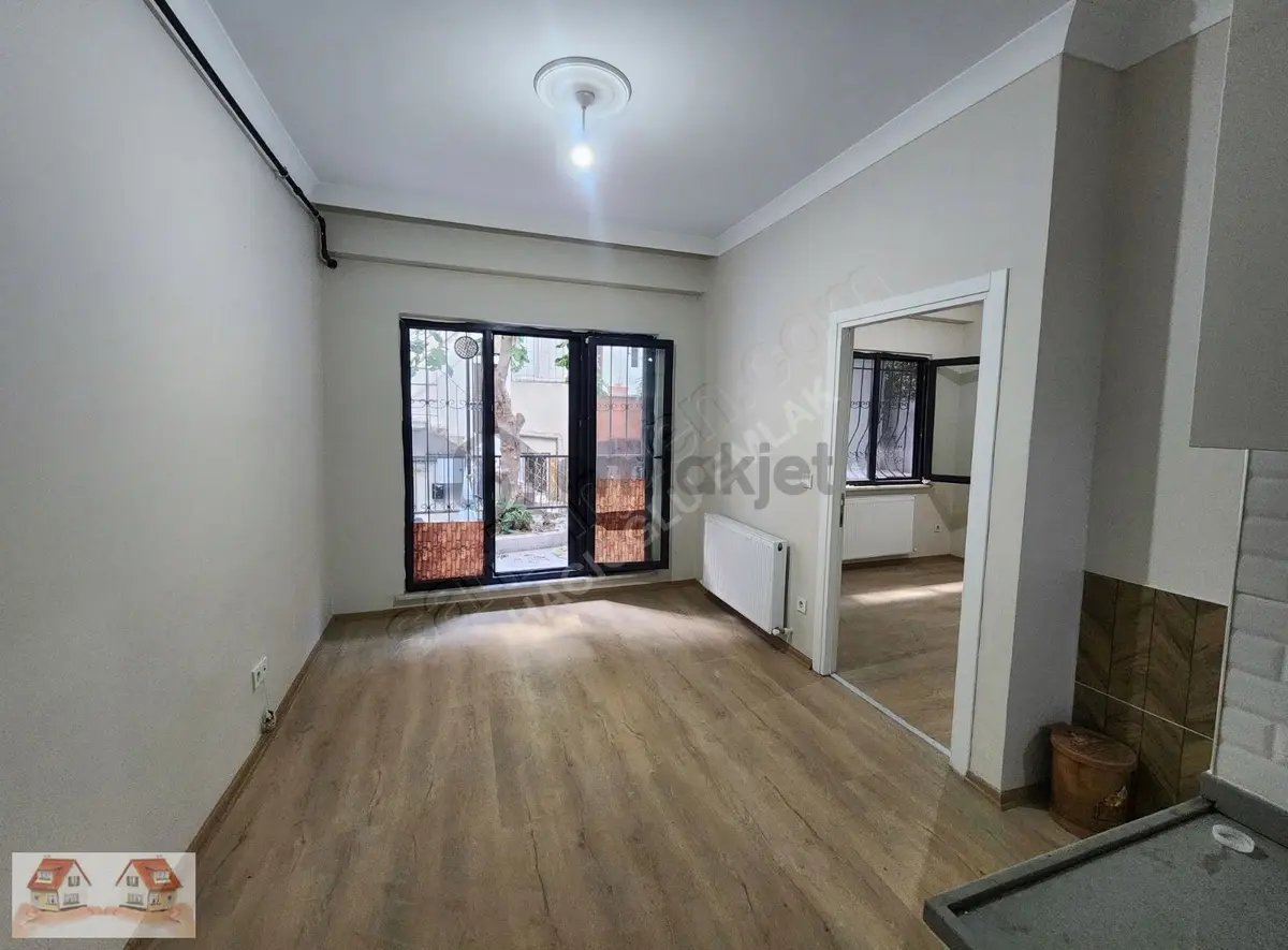 Yeni Bina Da Bahçe Katı Cadde Ye Nef 163 E Yakın - 17