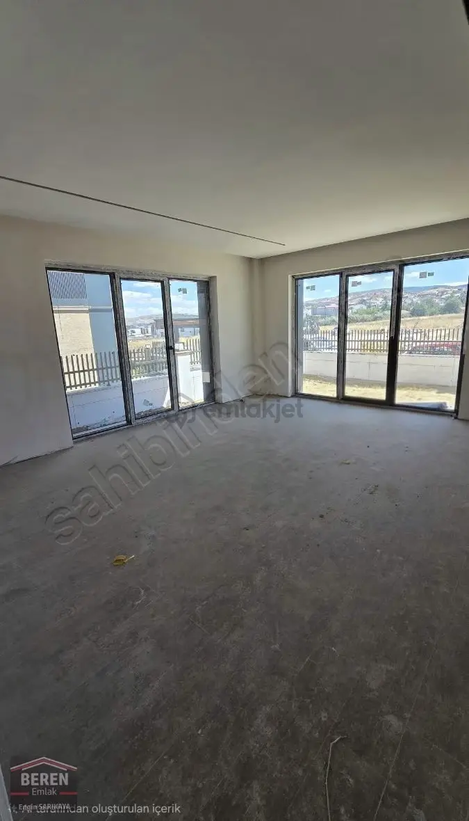 Esenyurt'da Satılık Lüks Villa - 25