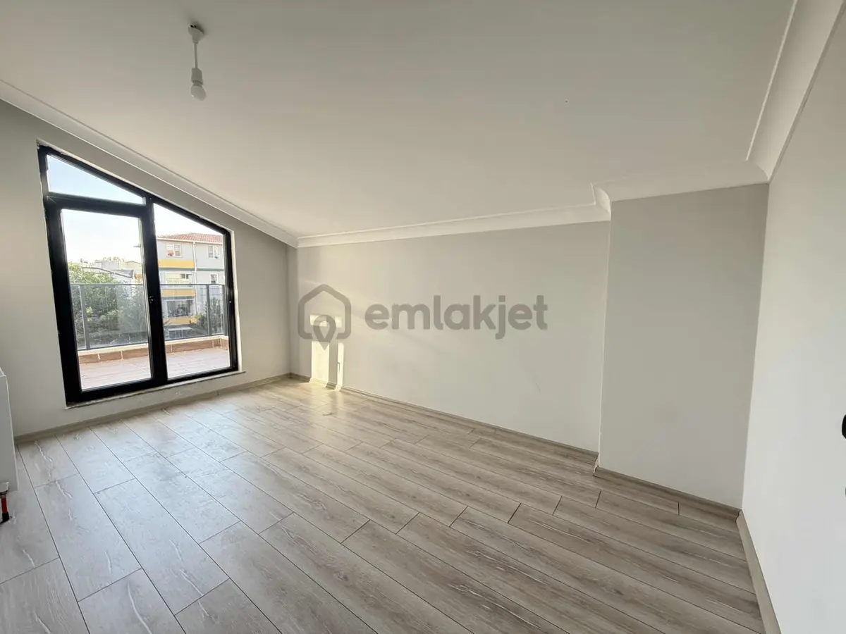 Alaçatı'dan İncek'te Teraslı 3 Banyolu Geniş 4+1 Kiralık Daire - 29