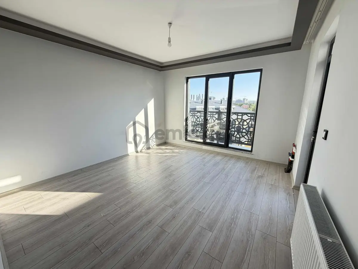 Alaçatı'dan İncek'te Teraslı 3 Banyolu Geniş 4+1 Kiralık Daire - 31