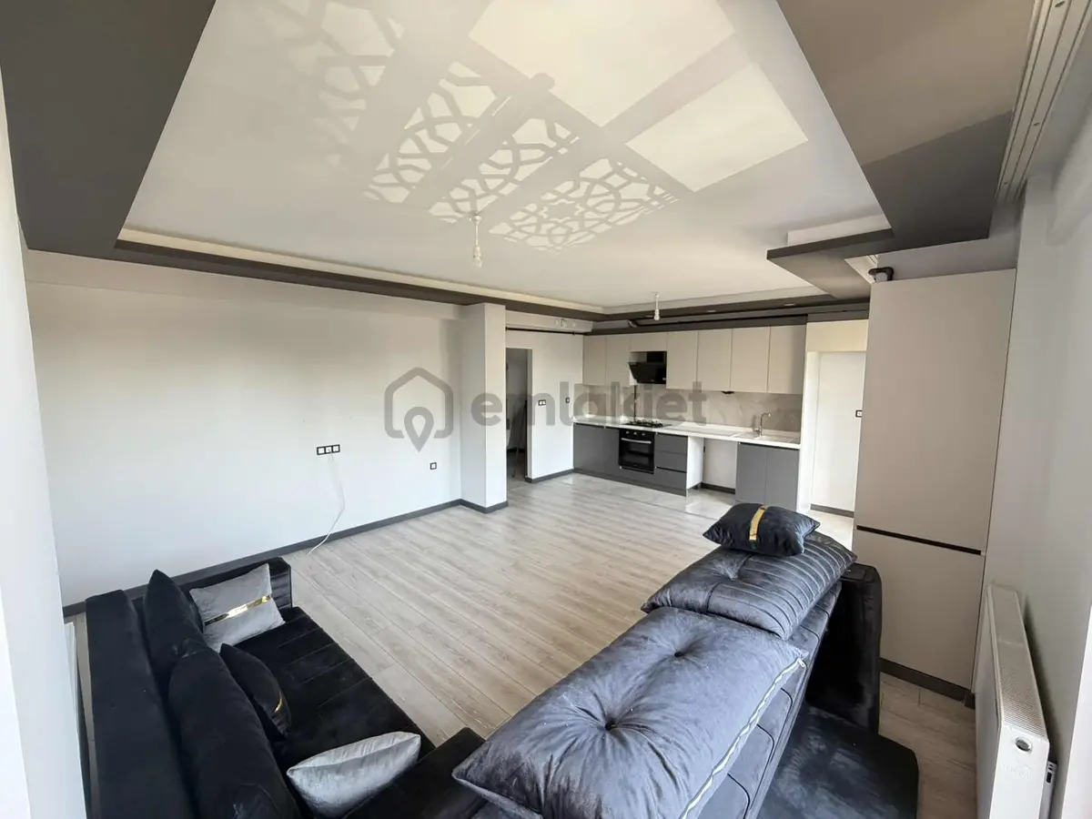 Alaçatı'dan İncek'te Teraslı 3 Banyolu Geniş 4+1 Kiralık Daire - 4