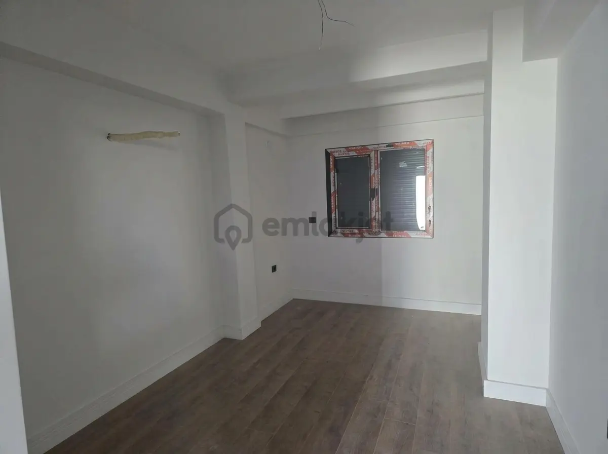 Çandarlı'da Denize Yakın , Site İçi , Havuzlu , Otoparklı Villa - 4