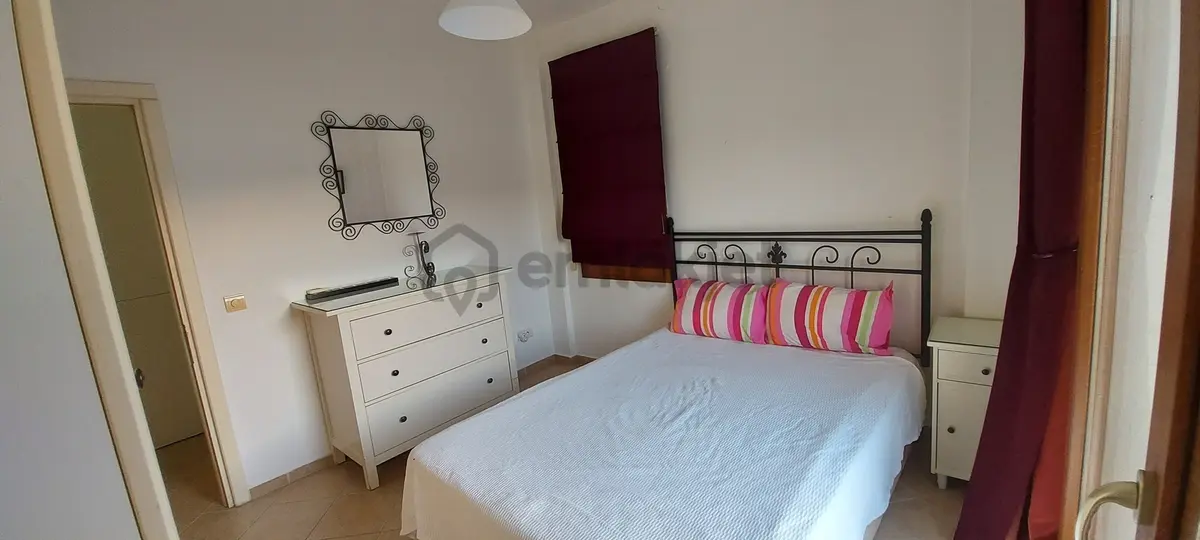 Eskiçeşme Mahallesinde Site İçerisinde 2+1 Kiralık Üst Kat Daire - 18