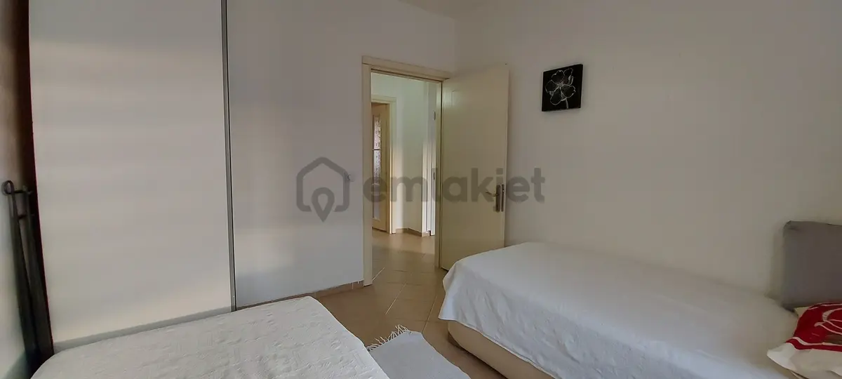 Eskiçeşme Mahallesinde Site İçerisinde 2+1 Kiralık Üst Kat Daire - 22